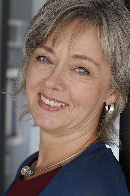 Das ist ein Kopfporträt von Christiane Köferl