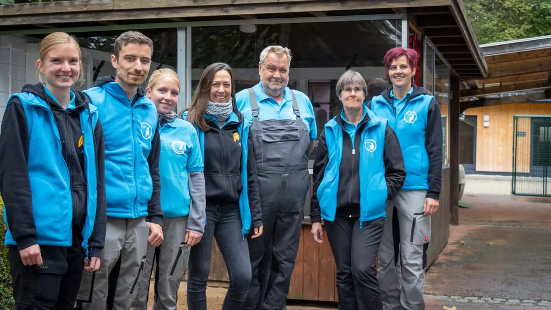 Sonnenhof-Team bei der Eröffnung der Welpenstation